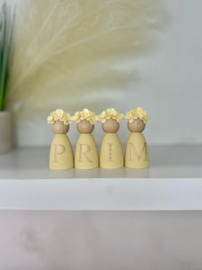 Personalised Daisy dolls peg dolls, Personalised wooden dolls, new baby gift, nursery name sign, wooden letter floral nursery decor shelf accessories.wooden peg dolls