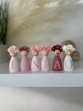 Load image into Gallery viewer, Personalised Daisy dolls peg dolls, Personalised wooden dolls, new baby gift, nursery name sign, wooden letter floral nursery decor shelf accessories.wooden peg dolls